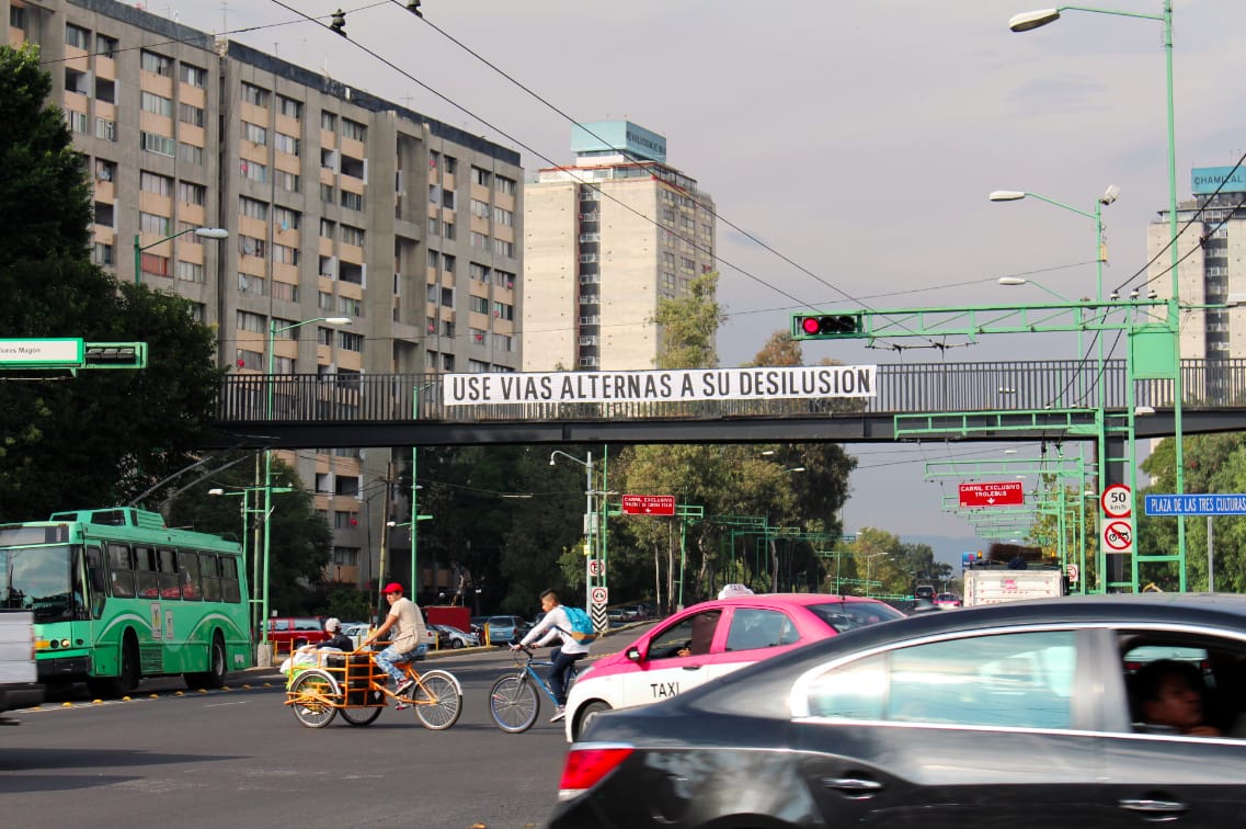 La ciudad está allá afuera